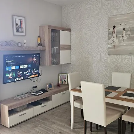 Ocean Front Playa Chica Apartament *