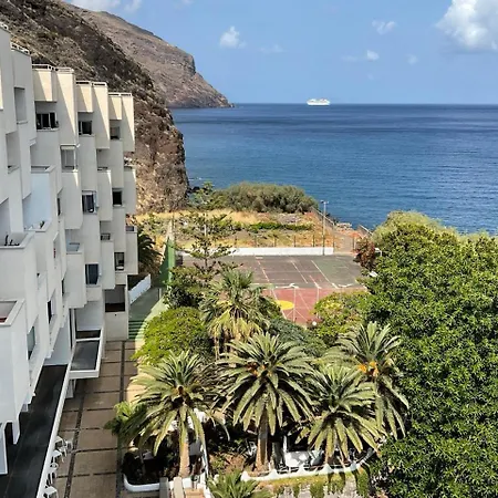 Ocean Front Playa Chica Apartment *